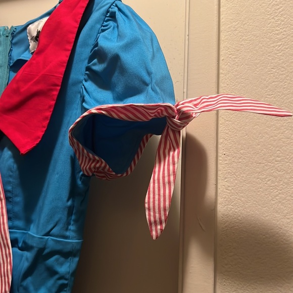 Nicole Katherine design candy stripe dress - Picture 4 of 5